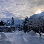 Chalet Cosy 87 In With Spectacular Mountain And Views *