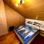 Cosy 87 In With Spectacular Mountain And Views Chalet