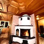 Cosy 87 In With Spectacular Mountain And Views *