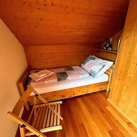 Cosy 87 In With Spectacular Mountain And Views