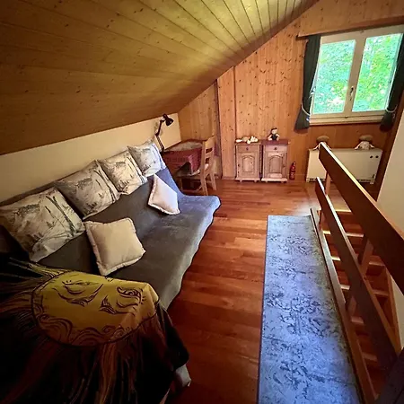 Cosy 87 In With Spectacular Mountain And Views