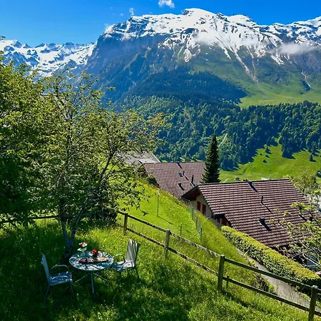 Cosy 87 In With Spectacular Mountain And Views *