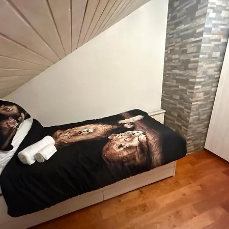 Cosy 87 In With Spectacular Mountain And Views Шале