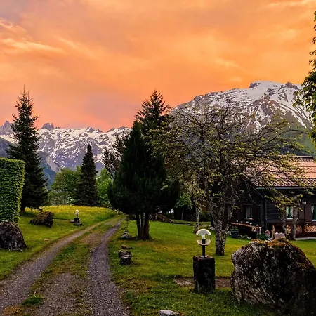 Cosy 87 In With Spectacular Mountain And Views Енгельберг