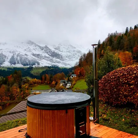 Cosy 87 In With Spectacular Mountain And Views Шале *