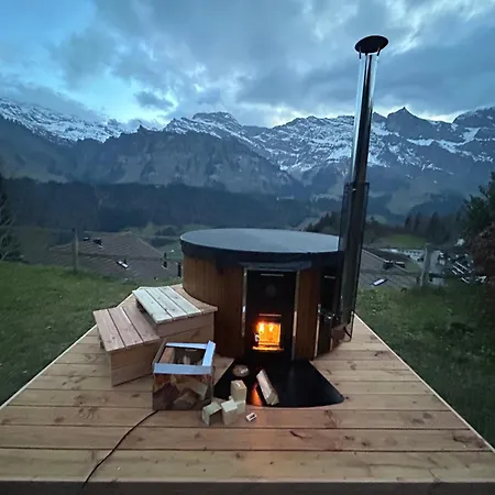 Cosy 87 In With Spectacular Mountain And Views Шале *